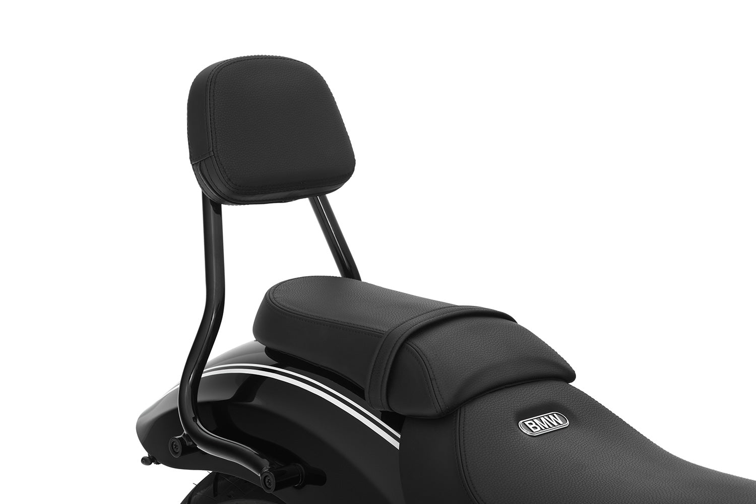 The structure of the sissy bar is black powder-coated and finished with clear lacquer to match the frame