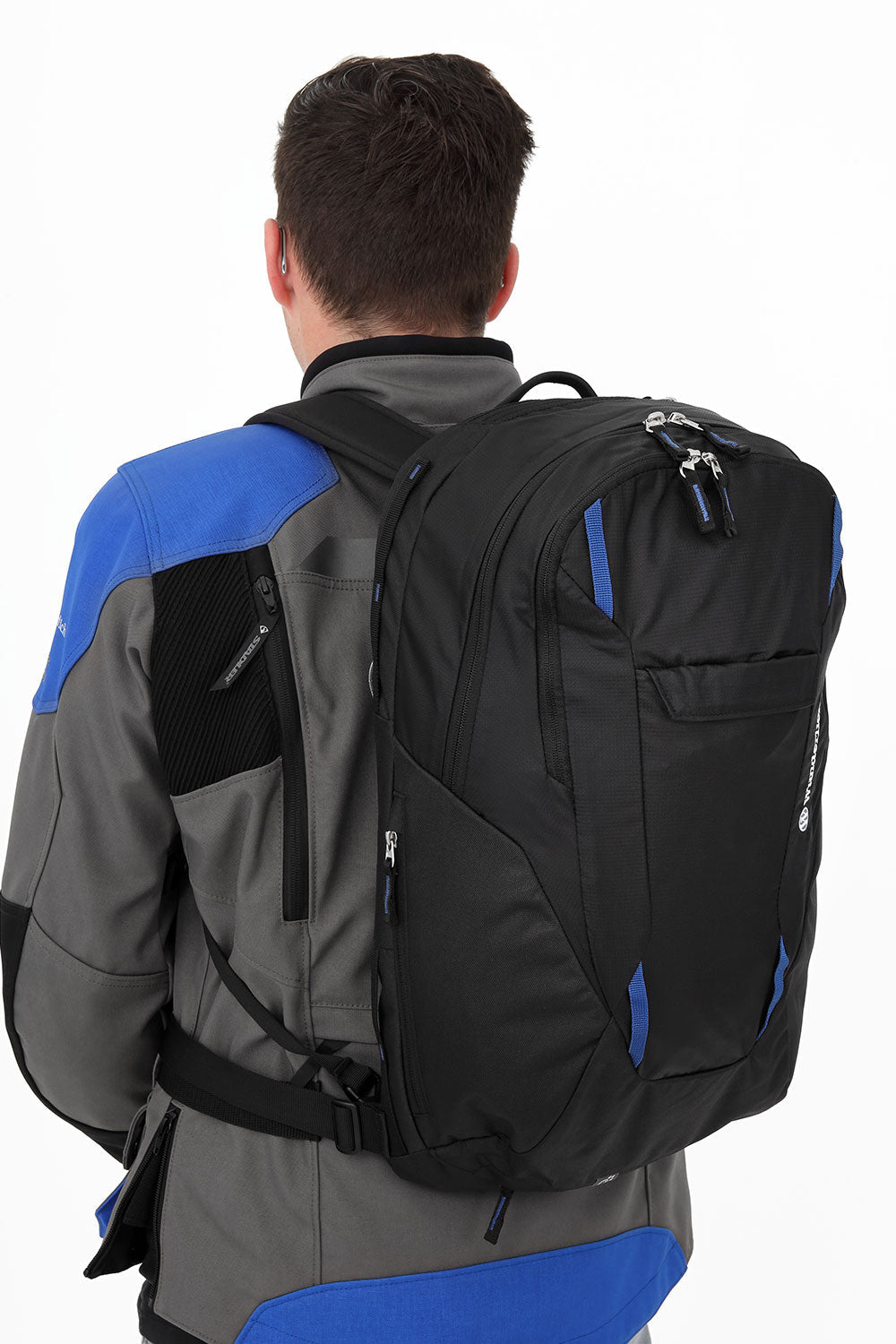 When developing the MOTO PACK, we combined our expertise with that of Deuter's backpack specialists