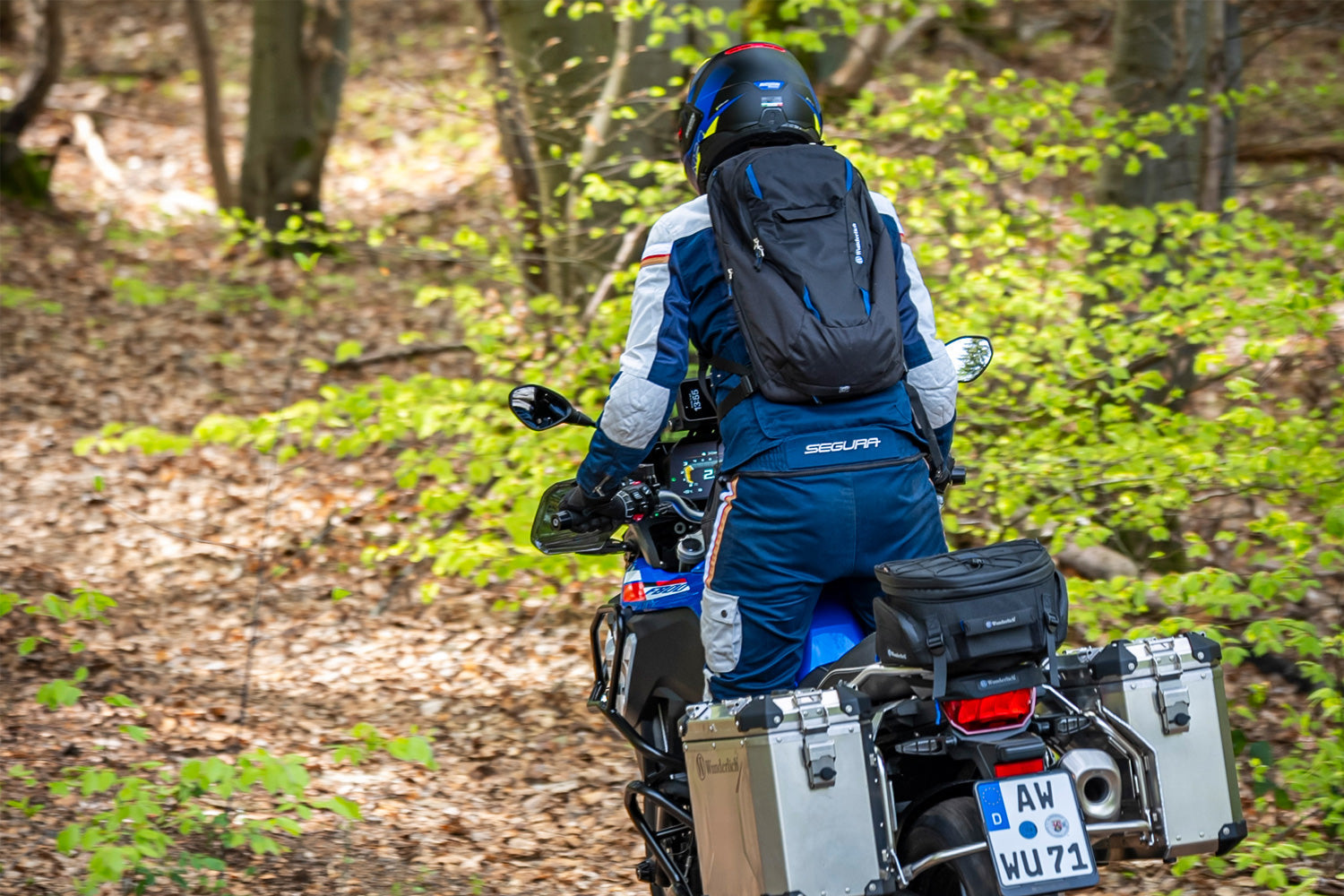 When developing the MOTO PACK, we combined our expertise with that of Deuter's backpack specialists