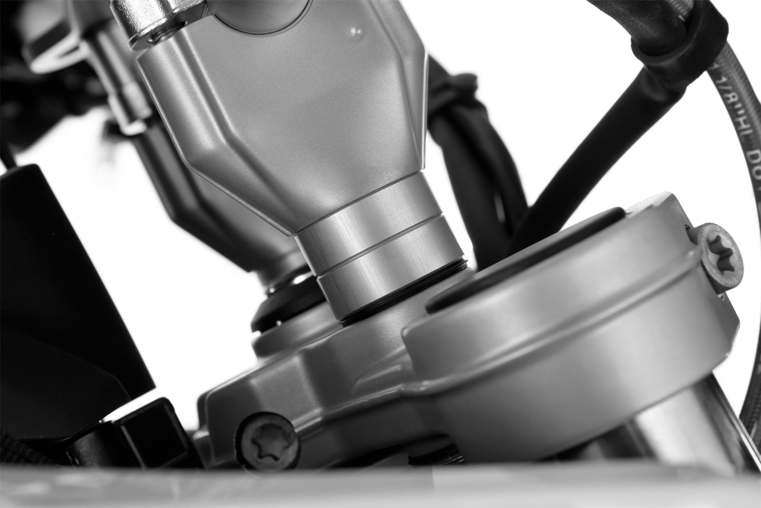 Wunderlich handlebar riser ERGO F 800 GT - complete your BMW ✔ Premium components ✔ Integrated design ➜ Order now