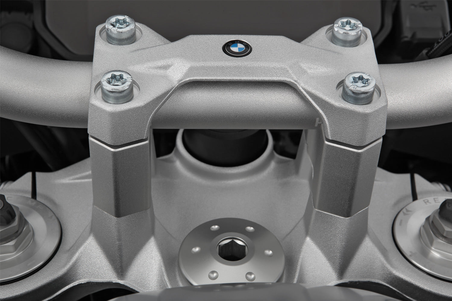 Handlebar riser ERGO PRO for models without BMW Navi - complete your BMW ✔ Premium components ✔ Integrated design ➜ Order now
