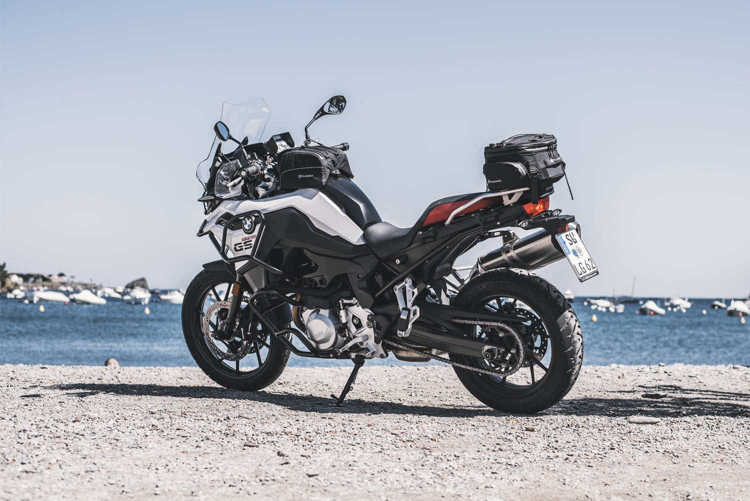 Perfect individual adjustment to personal shoe size - complete your BMW ✔ Premium components ✔ Integrated design ➜ Order now