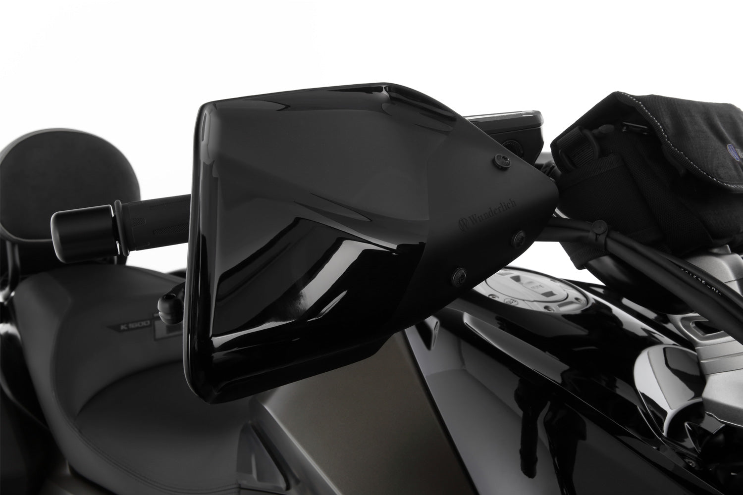 These hand guards offer maximum protection from cold, rain, or dirt.