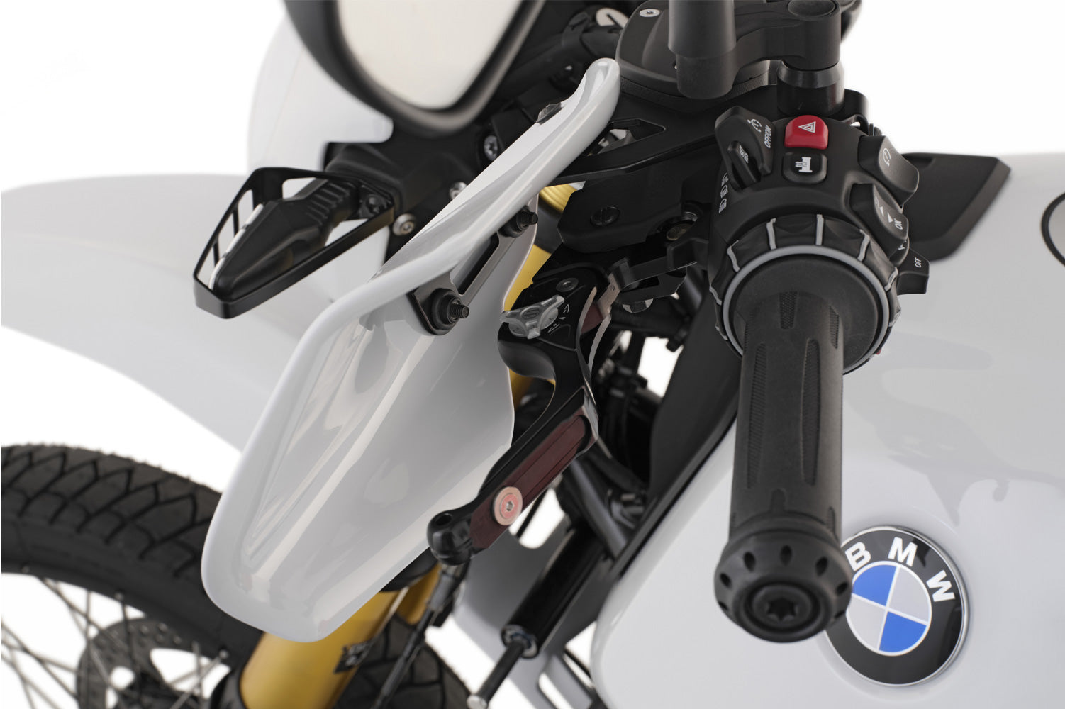 These hand guards offer maximum protection from cold, rain, or dirt.