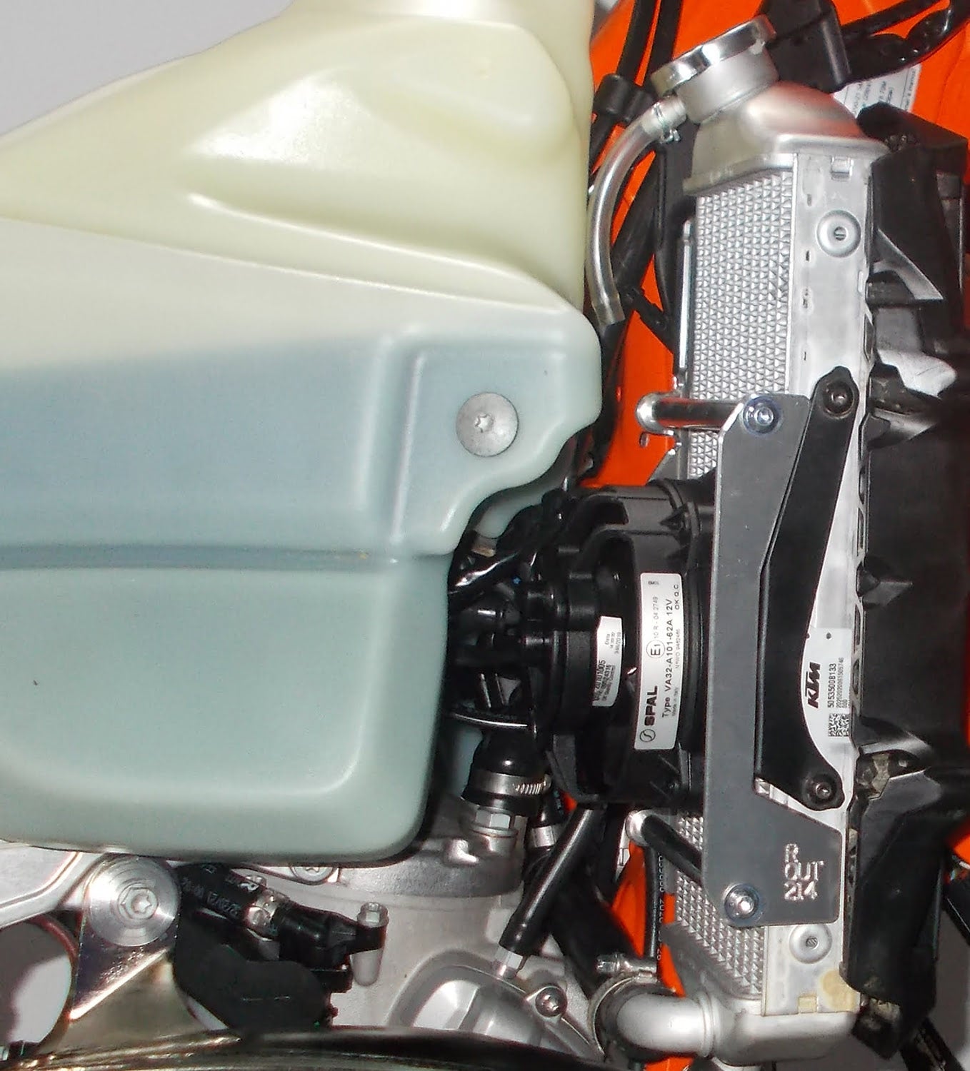 Crosspro - Aluminum Radiator Guard Light For KTM 300 EXC Erzberg Edition-Blue