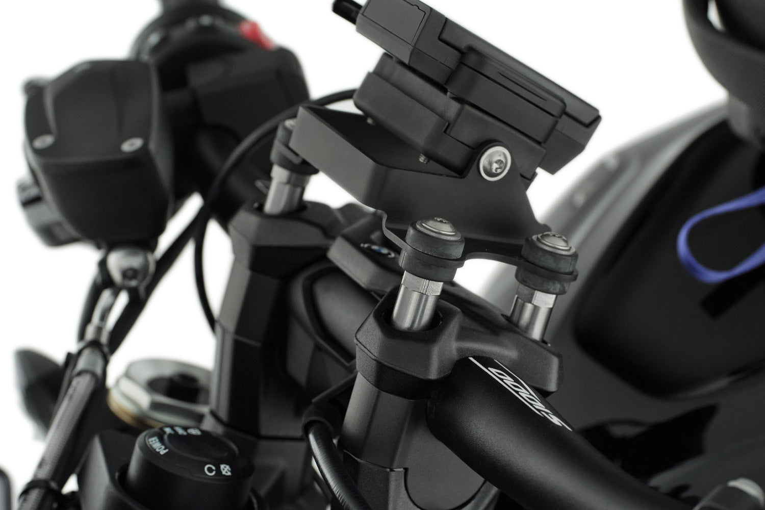 Special screws for handlebar riser with sat nav
