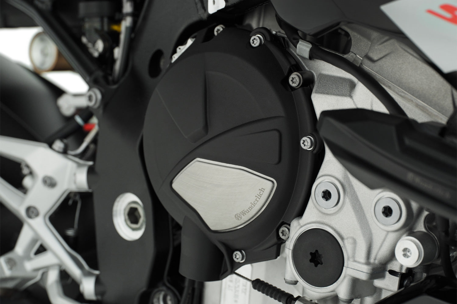 Reduces the risk of expensive secondary damages after a motorcycle falling, slipping or any other unforeseen mechanical stresses