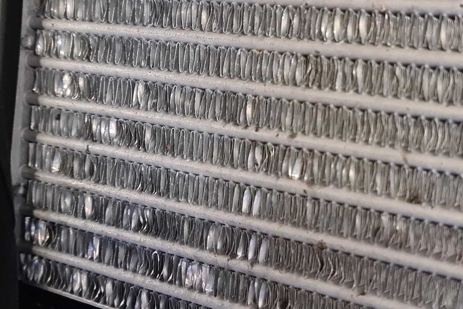 Refined, reliable protection of the vulnerable radiator network for the radiator