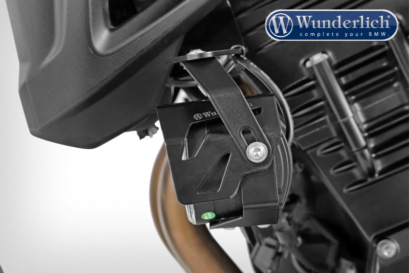ATON additional headlights increase the vehicle outline and provide a considerably expanded field of view at night.