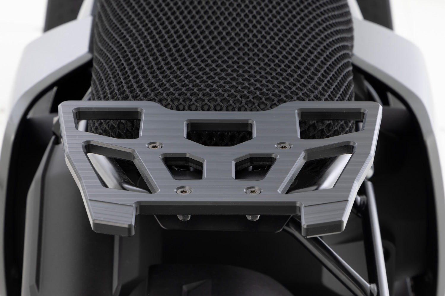 Wunderlich topcase carrier for the original Vario topcase CE 04 - complete your BMW ✔ Premium components ✔ Integrated design ➜ Order now