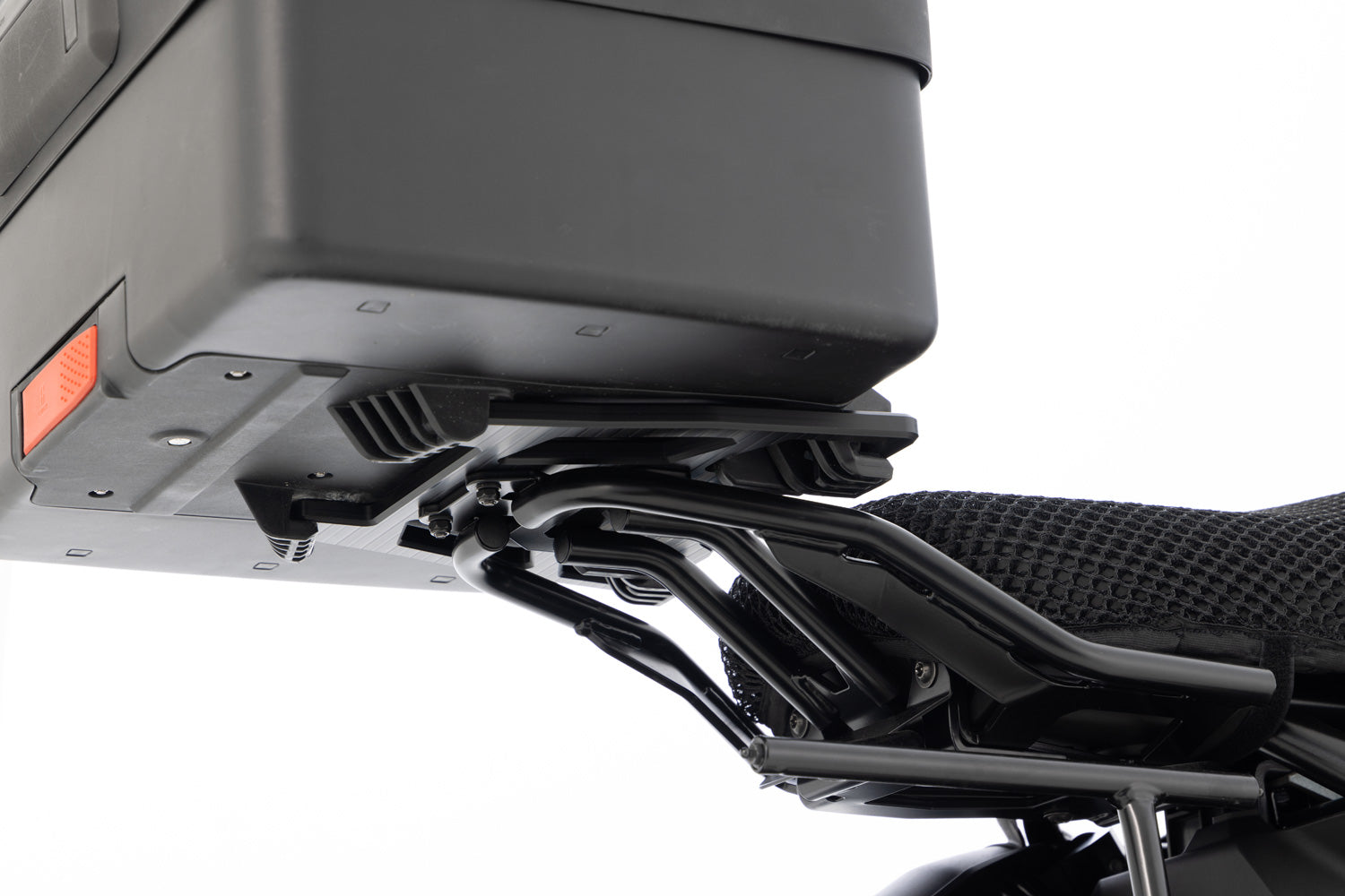 Wunderlich topcase carrier for the original Vario topcase CE 04 - complete your BMW ✔ Premium components ✔ Integrated design ➜ Order now