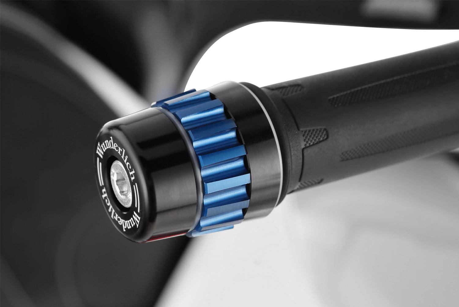 The economical and practical cruise control. Extremely light, highly stable design made completely from anodised aluminium.