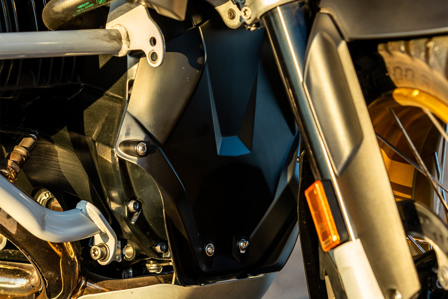 The functional design and constructive integration of our »EXTREME« engine protection protects the engine and the manifold