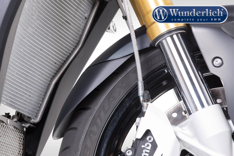 This mudguard extension is thermoformed from ABS material and offer the S 1000 R/ RR/ XR an additional protection from dirt and mud.