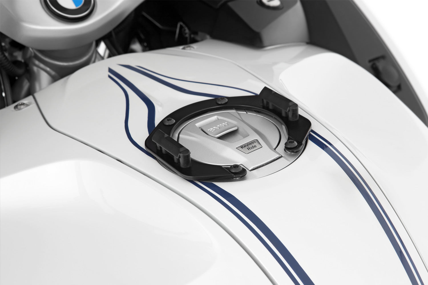 Tank ring bracket for secure attachment of CLICK BAGs with a single click