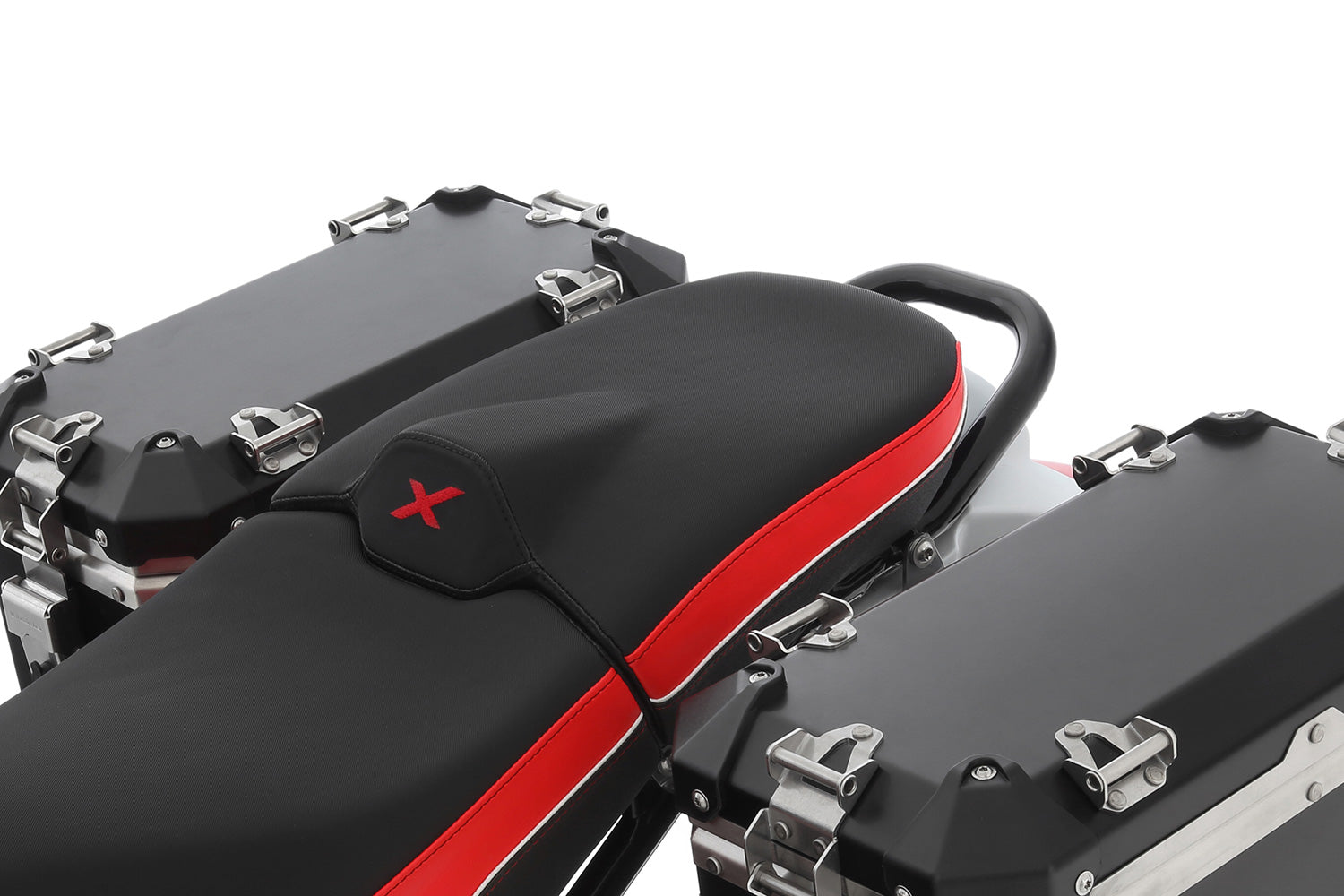 In X-design with red edges of the seat ✔ Premium components ✔ Integrated design ➜ Order now