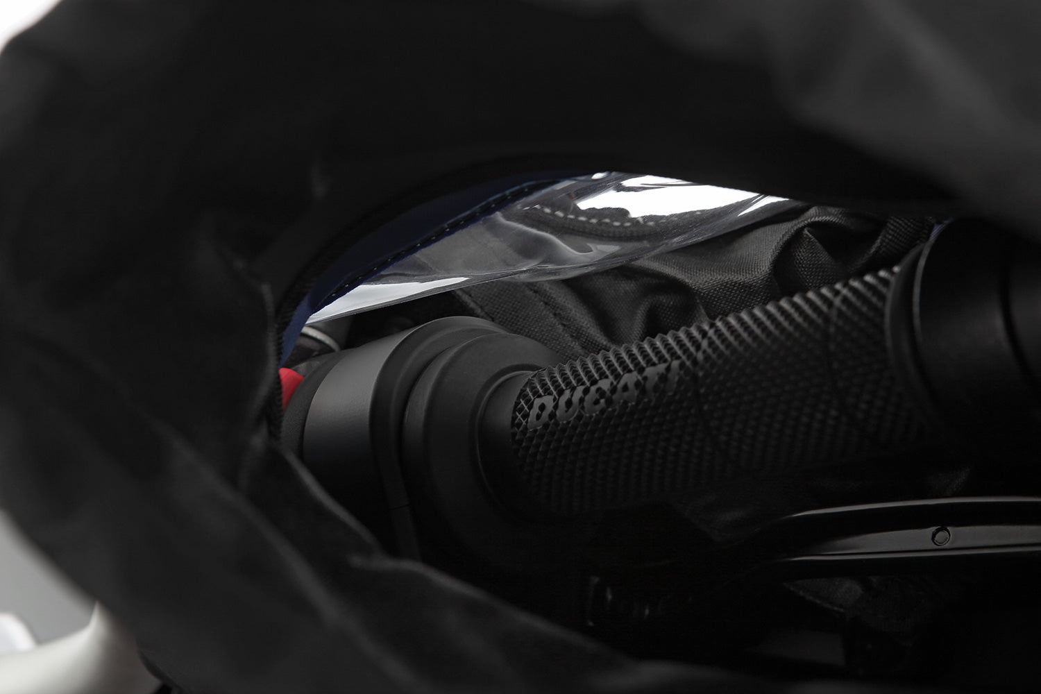 No more cold hands while riding a motorbike, in spite of minus temperatures!