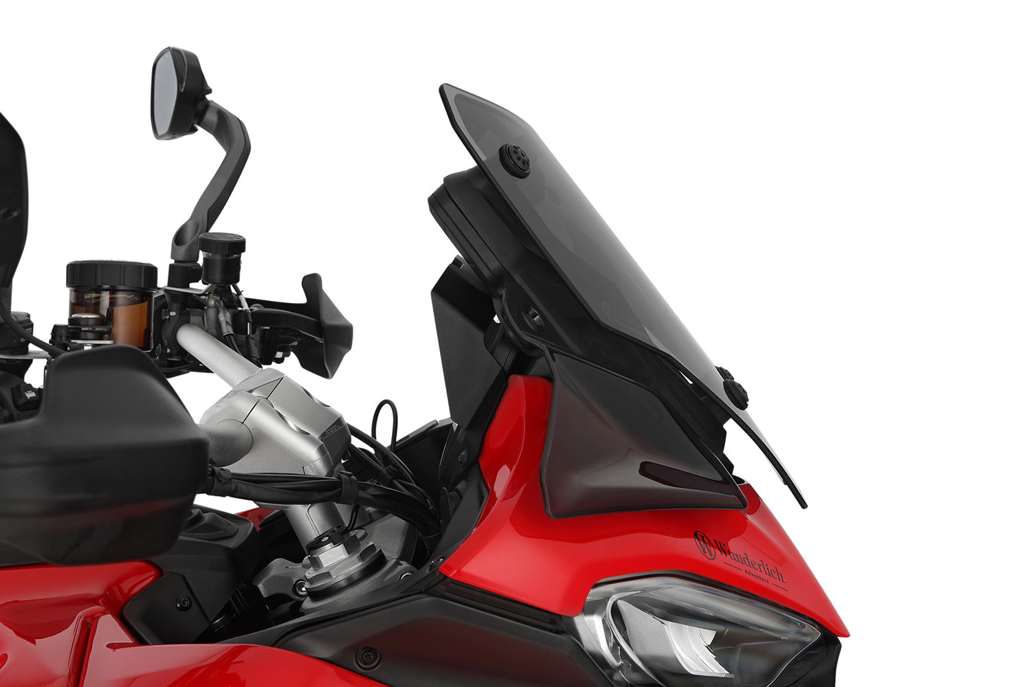 The windshield combines a perfect, sporty design with high basic protection