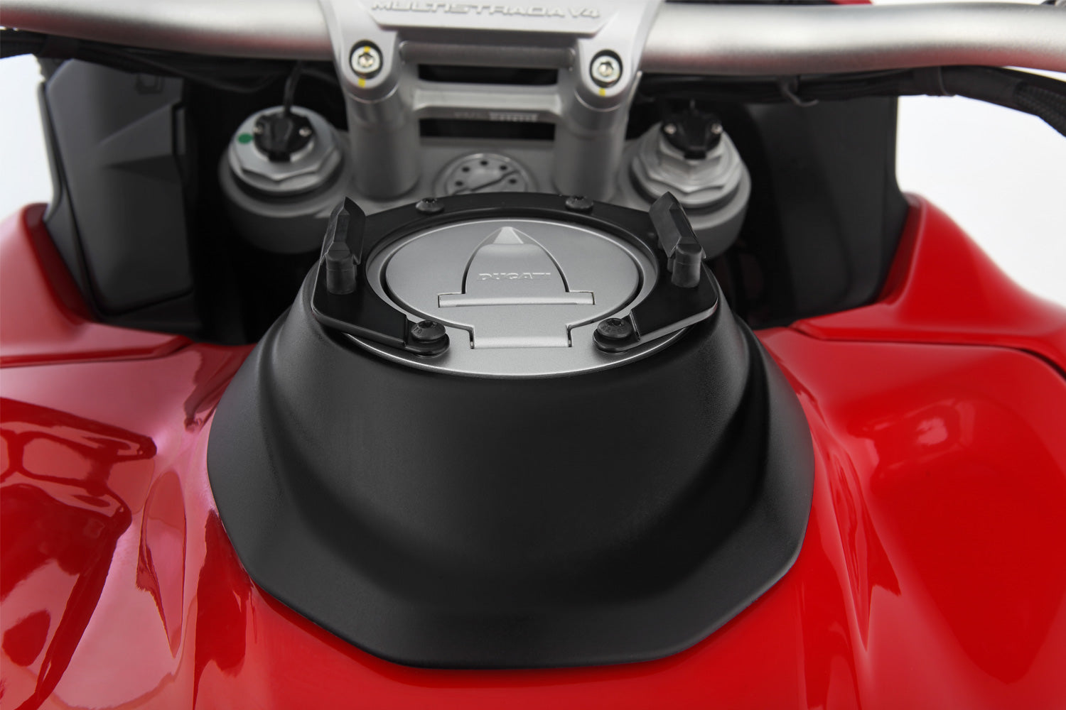 Wunderlich tank ring for tank bag CLICK BAG Multistrada V4 Rally - Passion. Unlimited. ✔ Premium components ✔ Integrated design ➜ Order now