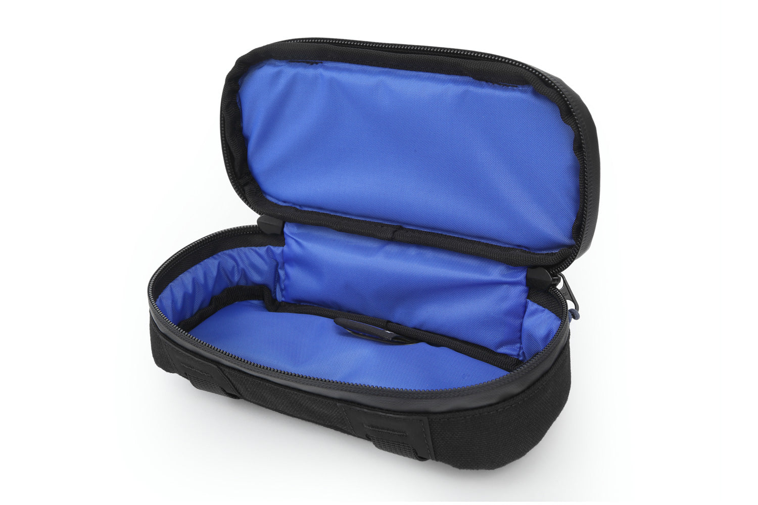 This functional ELEPHANT S top bag comes with all of the benefits of our ELEPHANT range.
