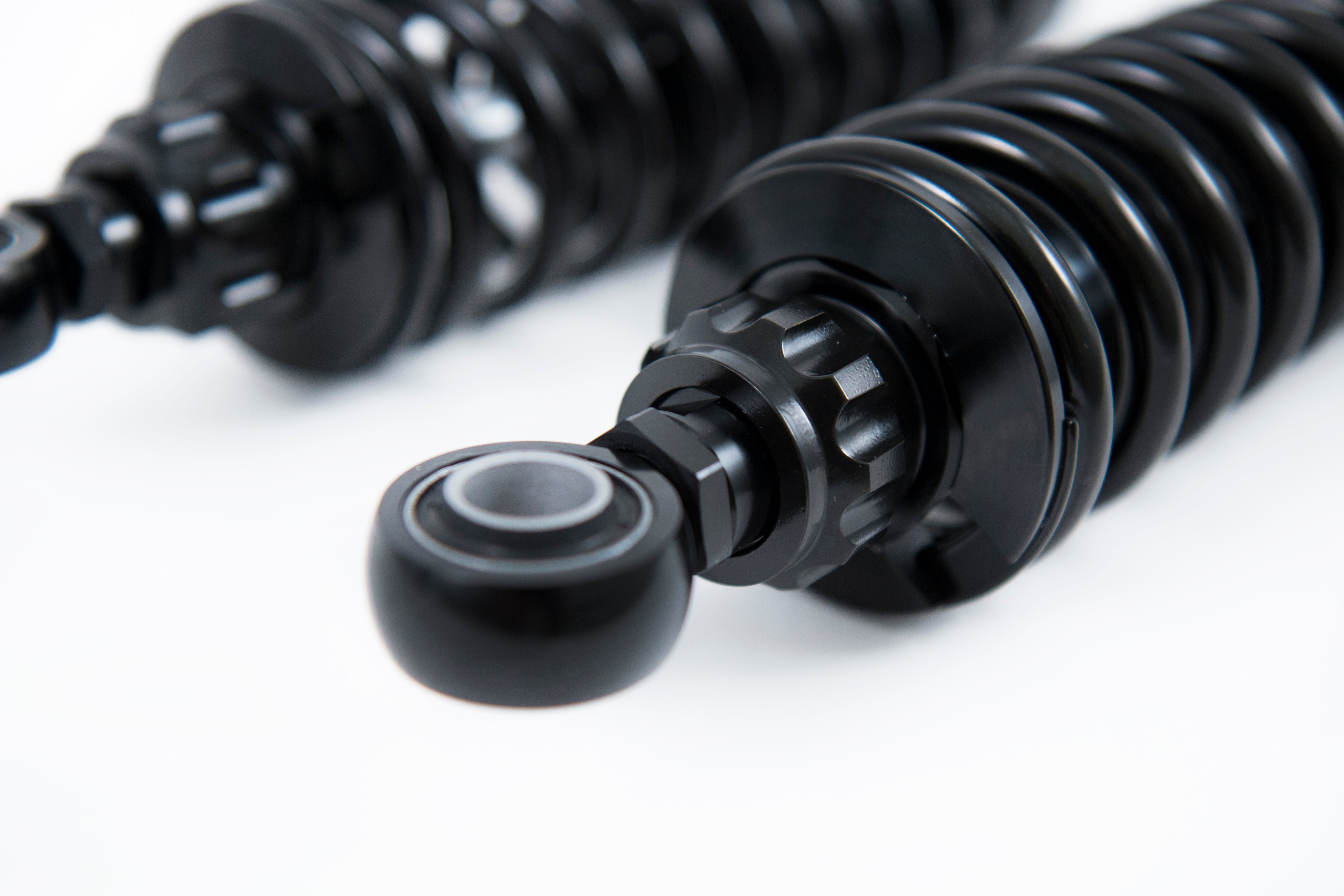 ÖHLINS - Harley S36 Blackline Twin Shocks (HD 772)