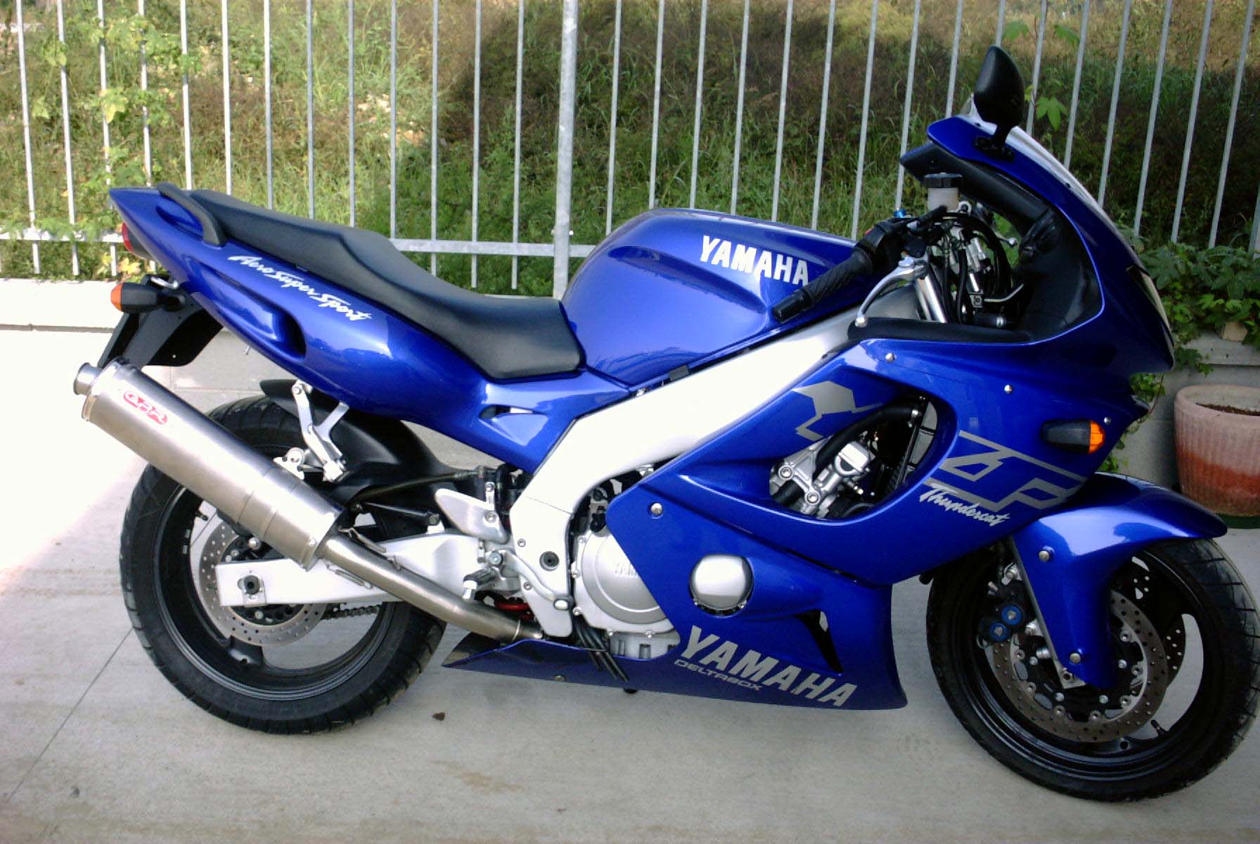 GPR-Exhaust---Trioval-Slip-on-for-YZF-600-R-Thundercat-from-1996-to-2003-dB-Killer-Link-Pipe