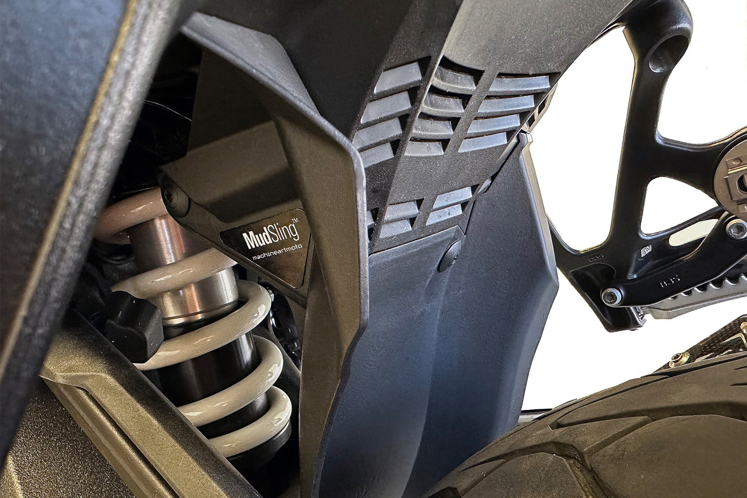 MudSling Inner Fender R 1300 GS Adventure-13267-002