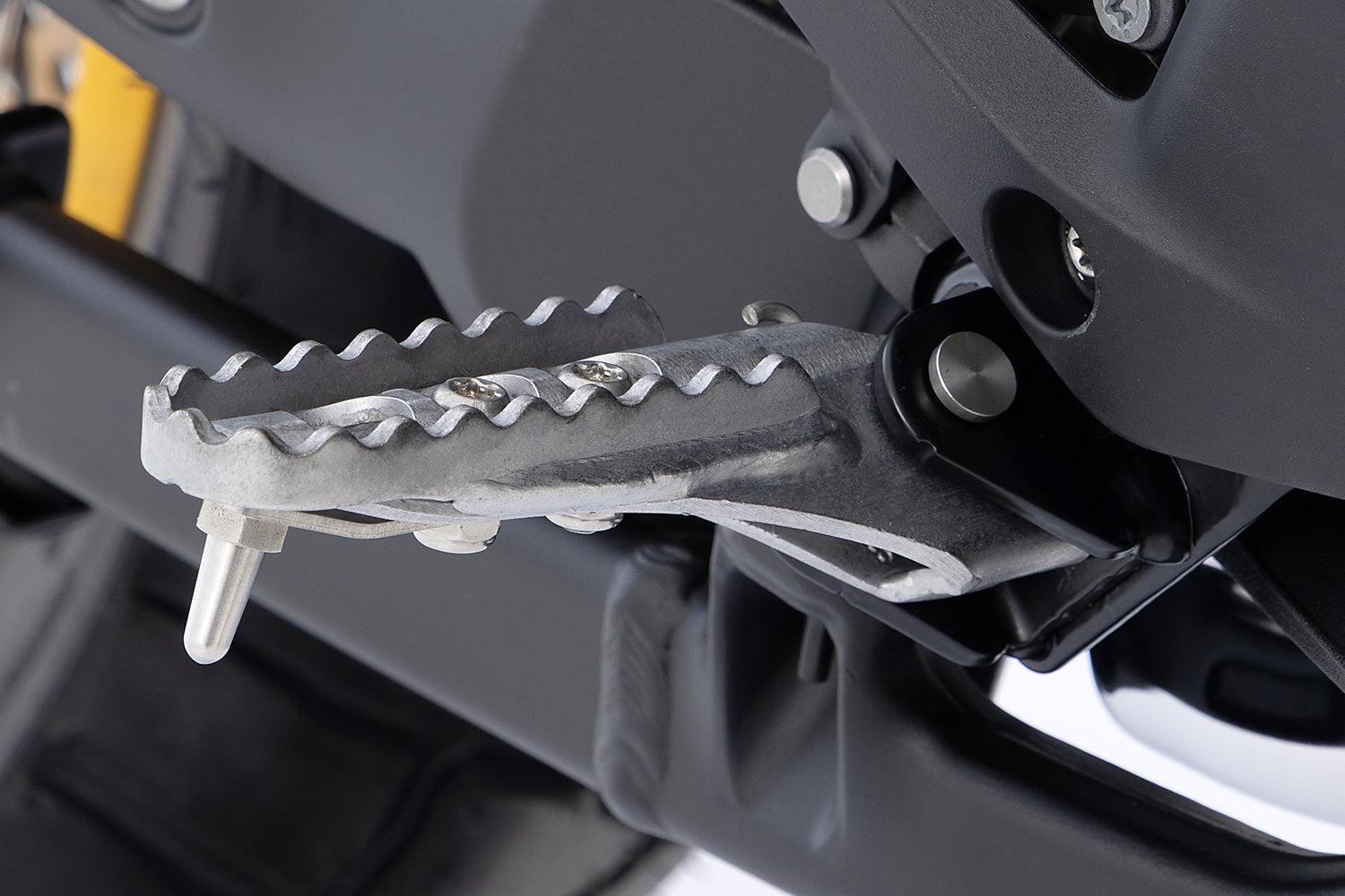 Provides greater safety margins when cornering and increases active riding safety ✔ Premium components ✔ Integrated design ➜ Order now