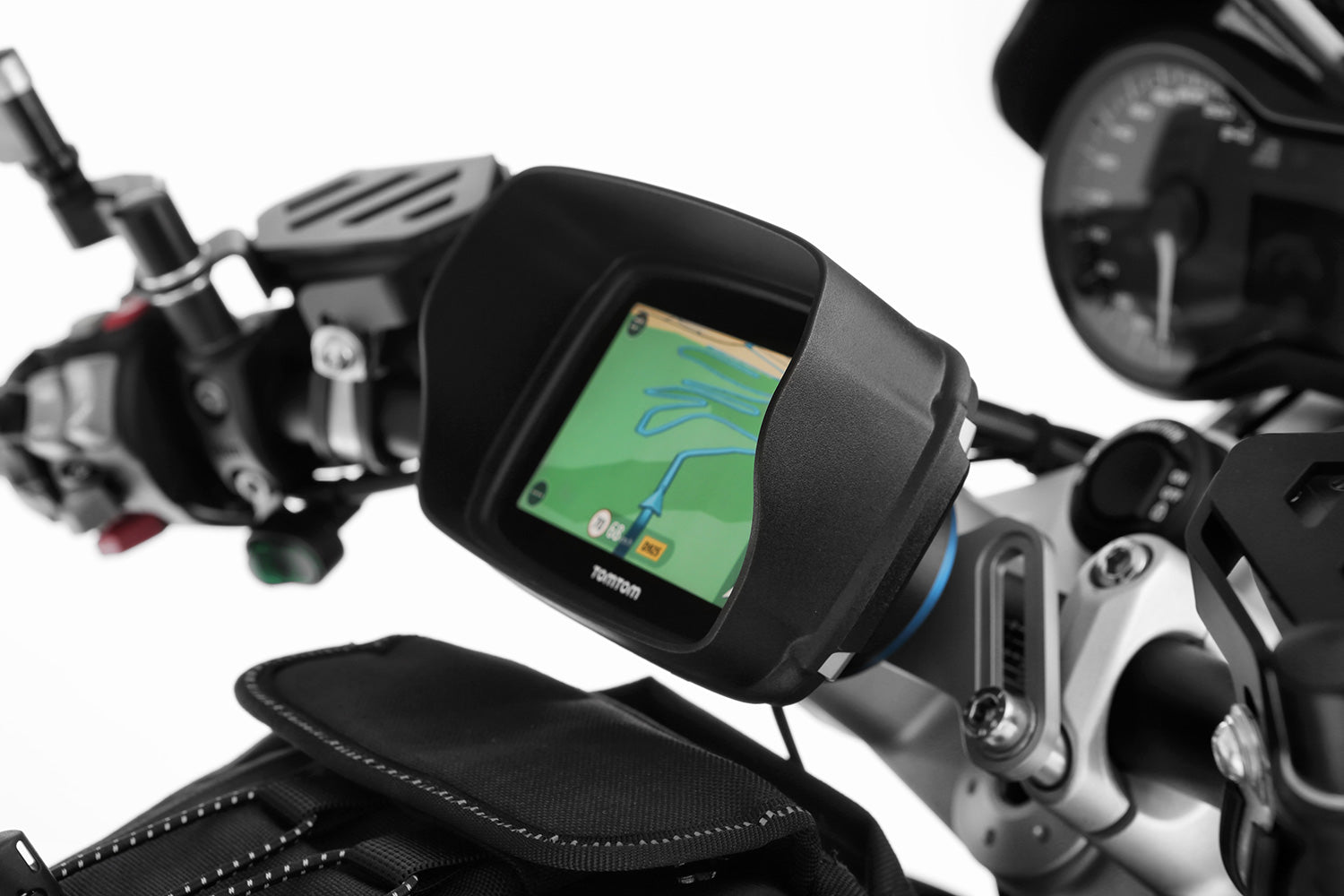 With this high-quality glare shield for the TomTom Rider, the navigation display stays easily readable even when the sun is low