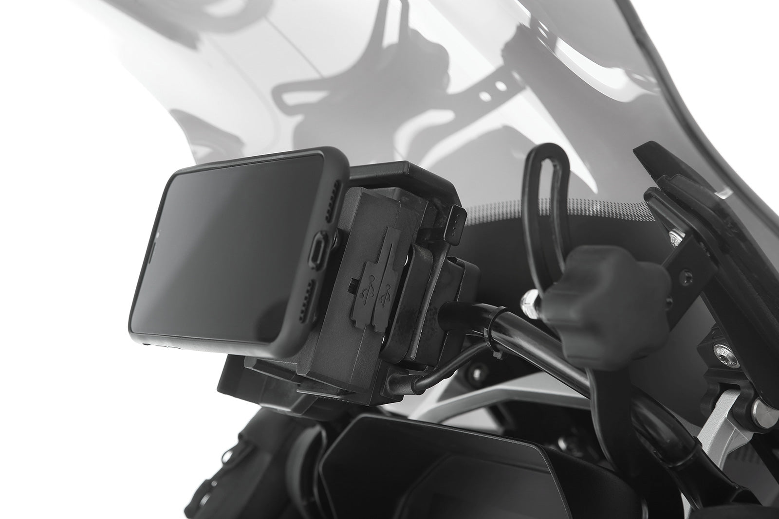 Our thoroughly practical USB charging box fits all BMWs with the factory-side BMW navigation preparation
