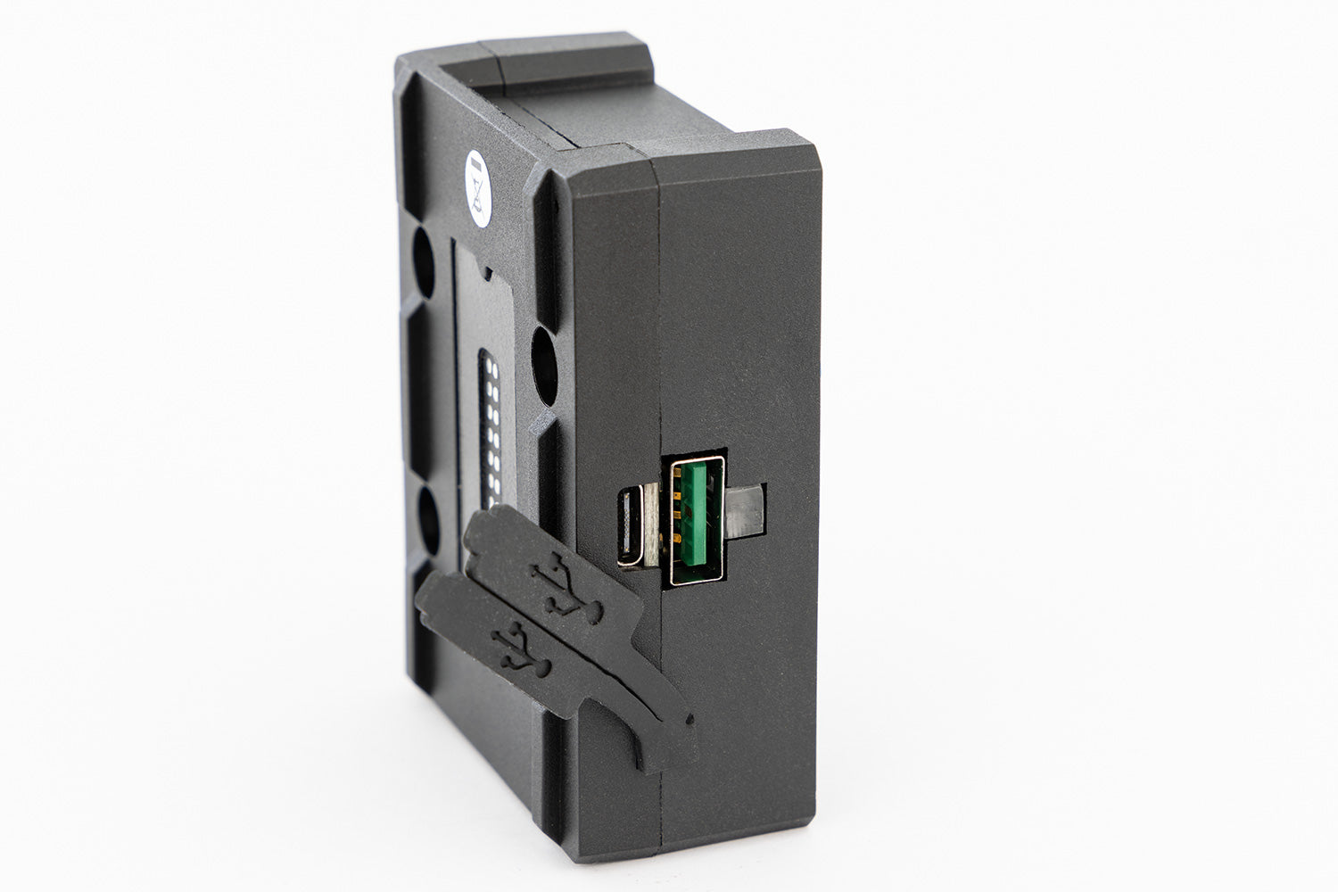 The charging box fits all BMWs with the factory-side BMW navigation preparation (Navigator V, VI)