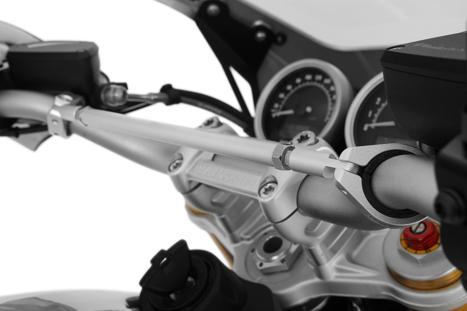 Silver-colored handlebar center strut for the BMW R 12 (+R nineT) made of aluminum