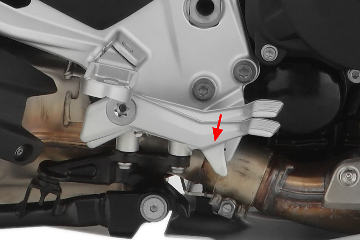 Wunderlich foot brake lever lowering kit F 900 XR - complete your BMW ✔ Premium components ✔ Integrated design ➜ Order now