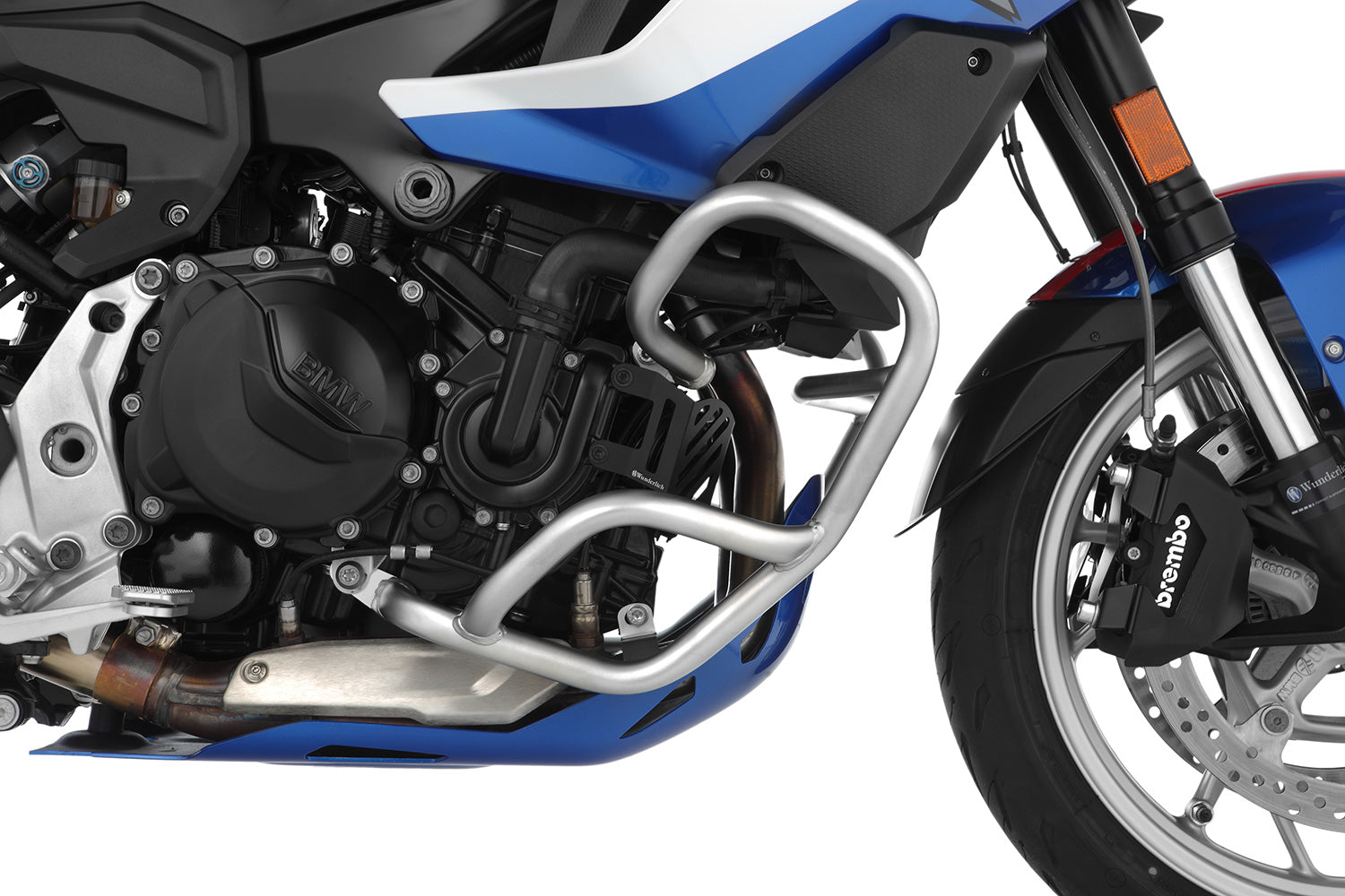 The development of our »EXTREME« engine protection bar concept brings maximum protection to the forefront