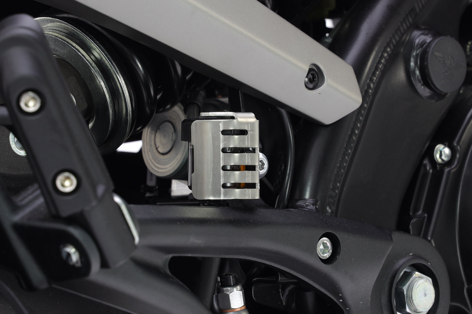 Crosspro - Rear Brake Fluid Reservoir Guard For Aprilia Tuareg 660 2022