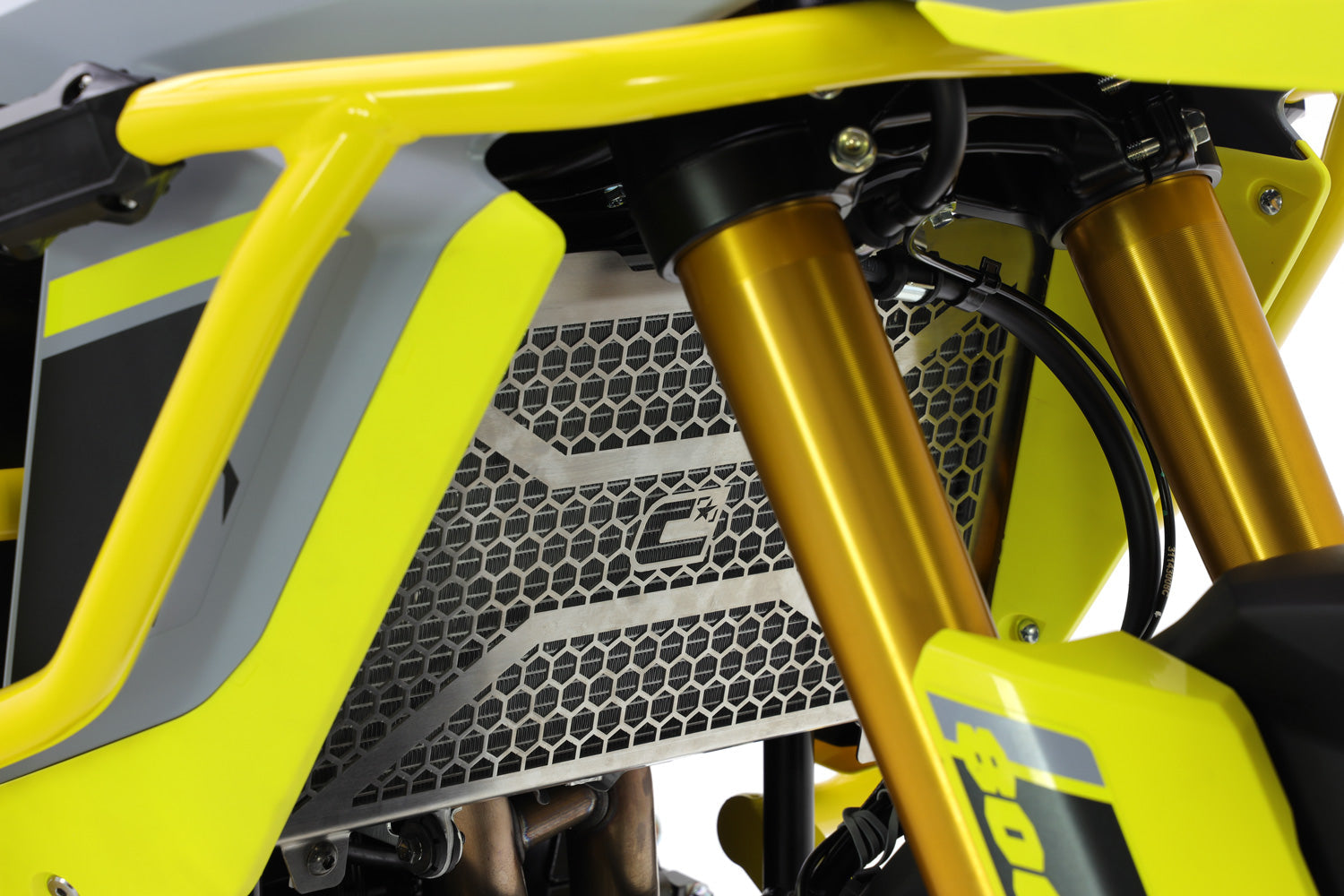 Crosspro - Front Radiator Guard For Suzuki DE 800 V-Strom-Brushed stainless steel