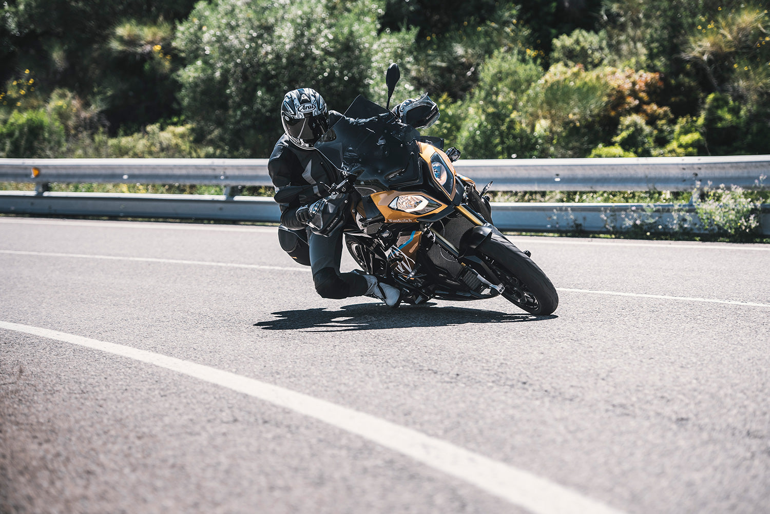 Wunderlich Crash pads for the crash bars S 1000 XR - complete your BMW ✔ Premium components ✔ Integrated design ➜ Order now