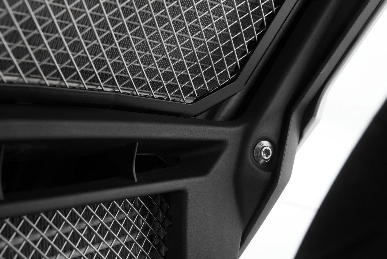 Refined, reliable protection of the vulnerable radiator network for the radiator