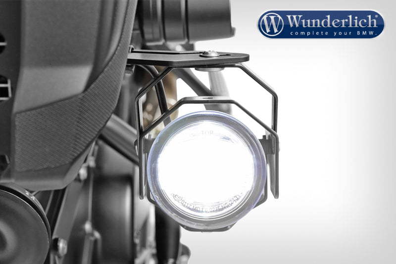 ATON additional headlights increase the vehicle outline and provide a considerably expanded field of view at night.
