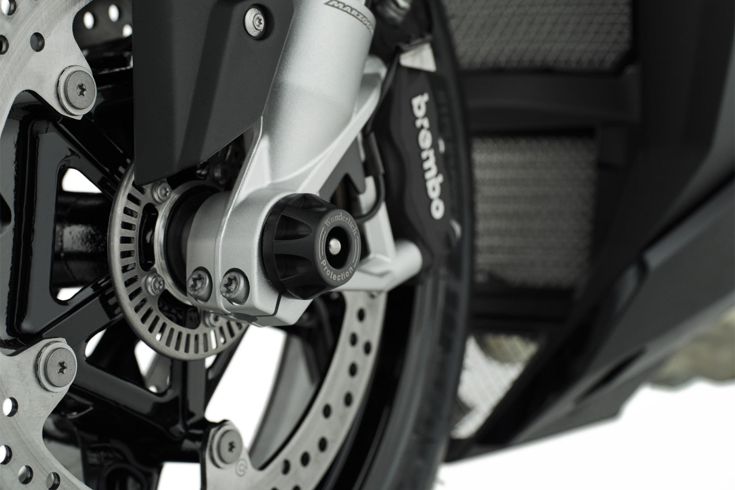 Keeps the forks a safe distance from the asphalt and helps prevent serious damage.
