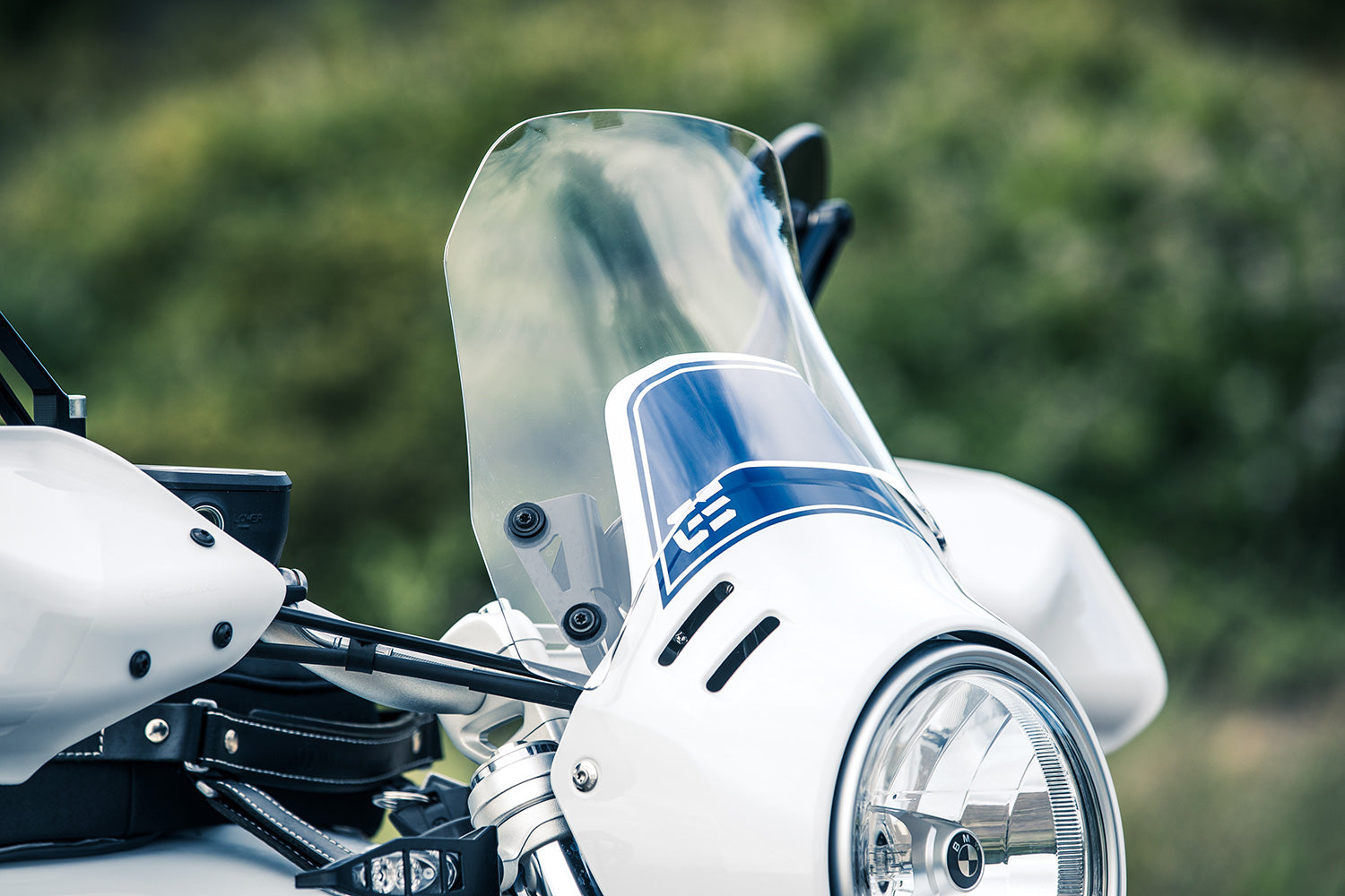 Wunderlich Screen for cockpit fairing R nineT Urban G/S - complete your BMW ✔ Premium components ✔ Integrated design ➜ Order now
