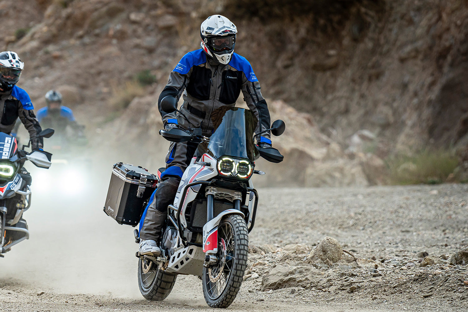 Wunderlich crossbar - Passion. Unlimited. ✔ Premium components ✔ Integrated design ➜ Order now