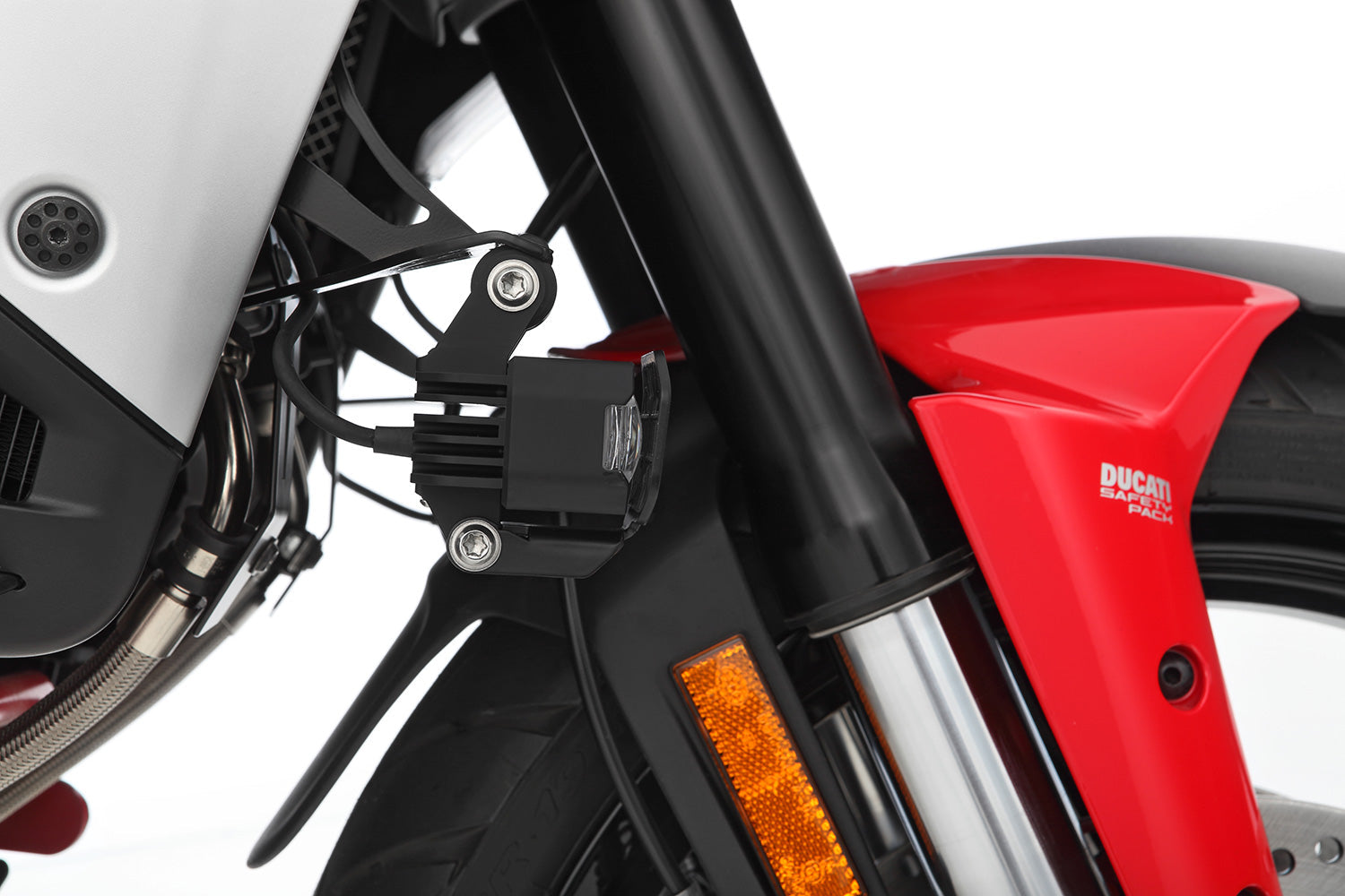 Plug & play suitable for the Ducati DesertX