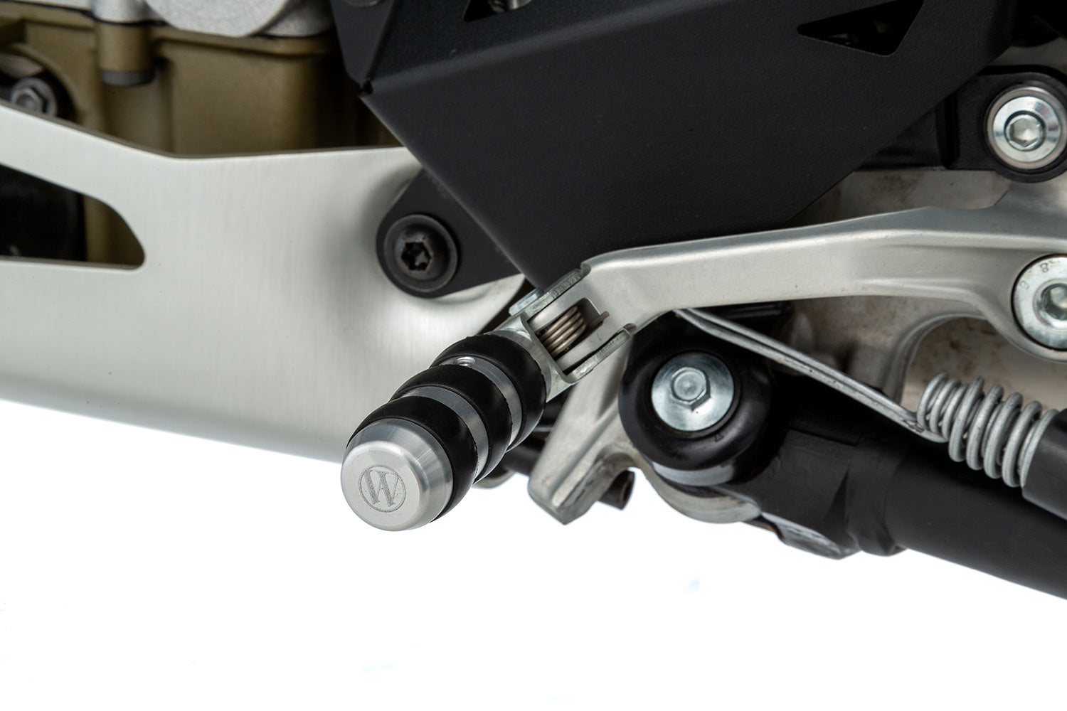Ergonomic, comfortable and reliable gear shifting – with our 15 mm wider gear-shift extension 