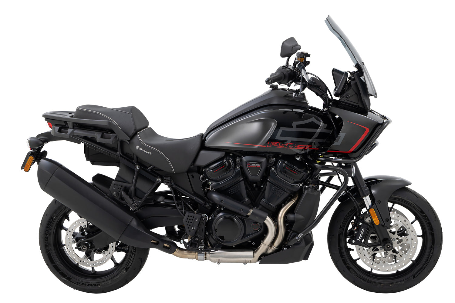 Reliably shields the radiant heat coming from the manifold of the rear cylinder