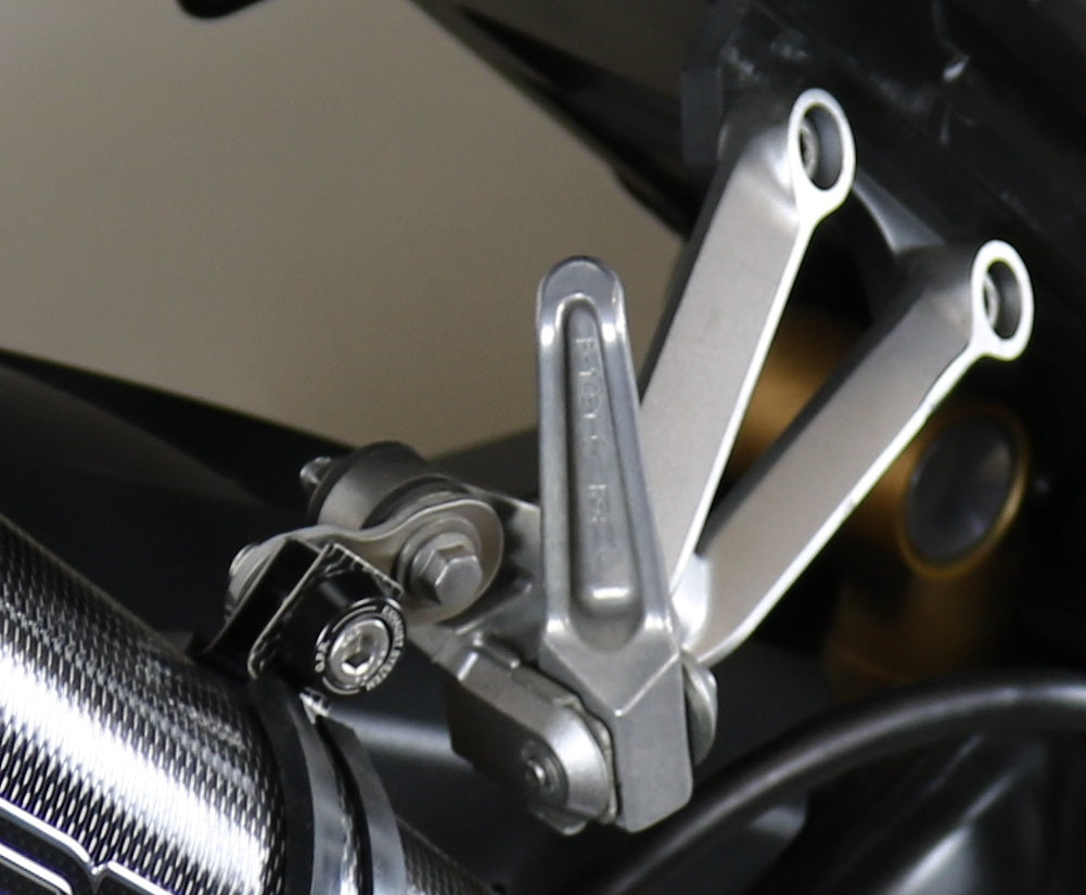 GPR-Exhaust---M3-Inox-Slip-on-for-ZX-10R-from-2004-to-2005-dB-Killer-Link-Pipe-Catalyst