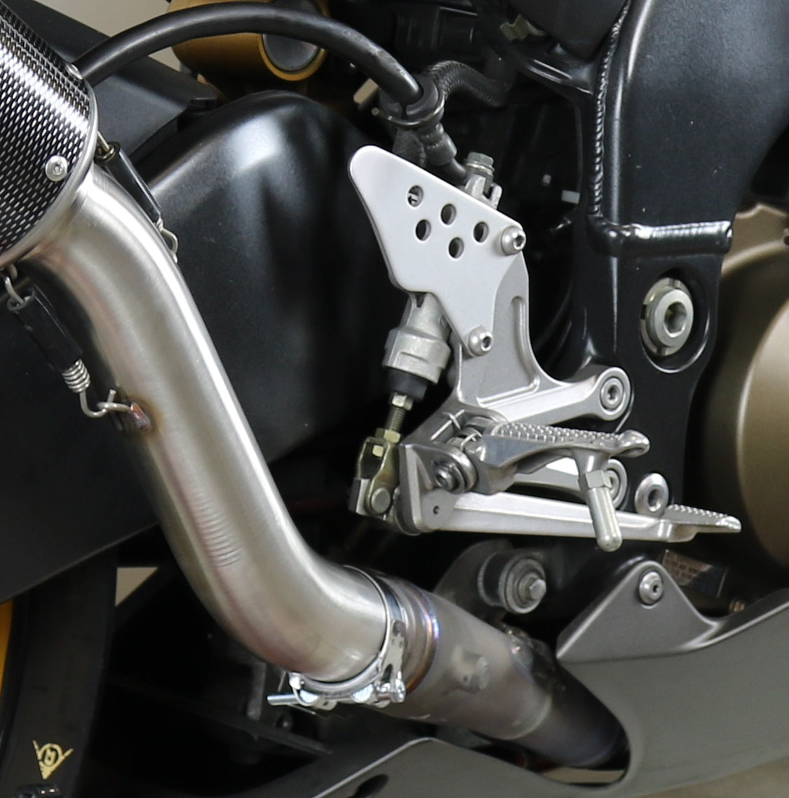 GPR-Exhaust---M3-Inox-Slip-on-for-ZX-10R-from-2004-to-2005-dB-Killer-Link-Pipe-Catalyst