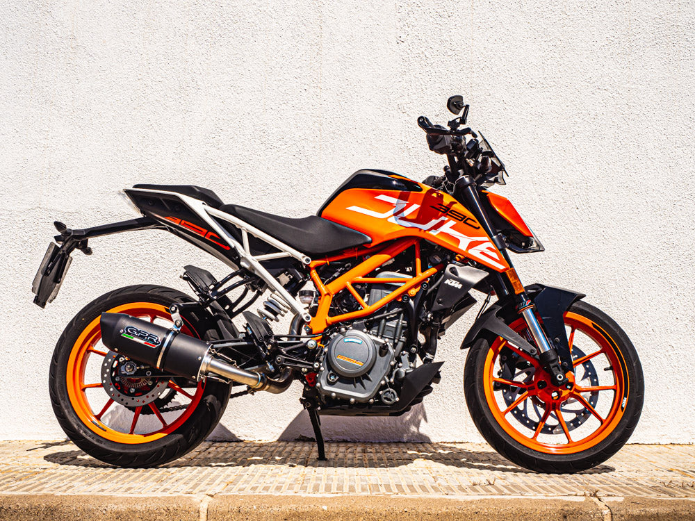 GPR-Exhaust---Furore-Nero-RACING-Slip-on-for-DUKE-125-from-2017-to-2020-Link-Pipe