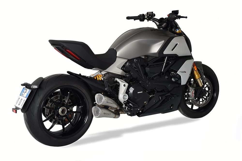 HPCorse - Hydroform Short muffler for Ducati Diavel 1260 for race use only